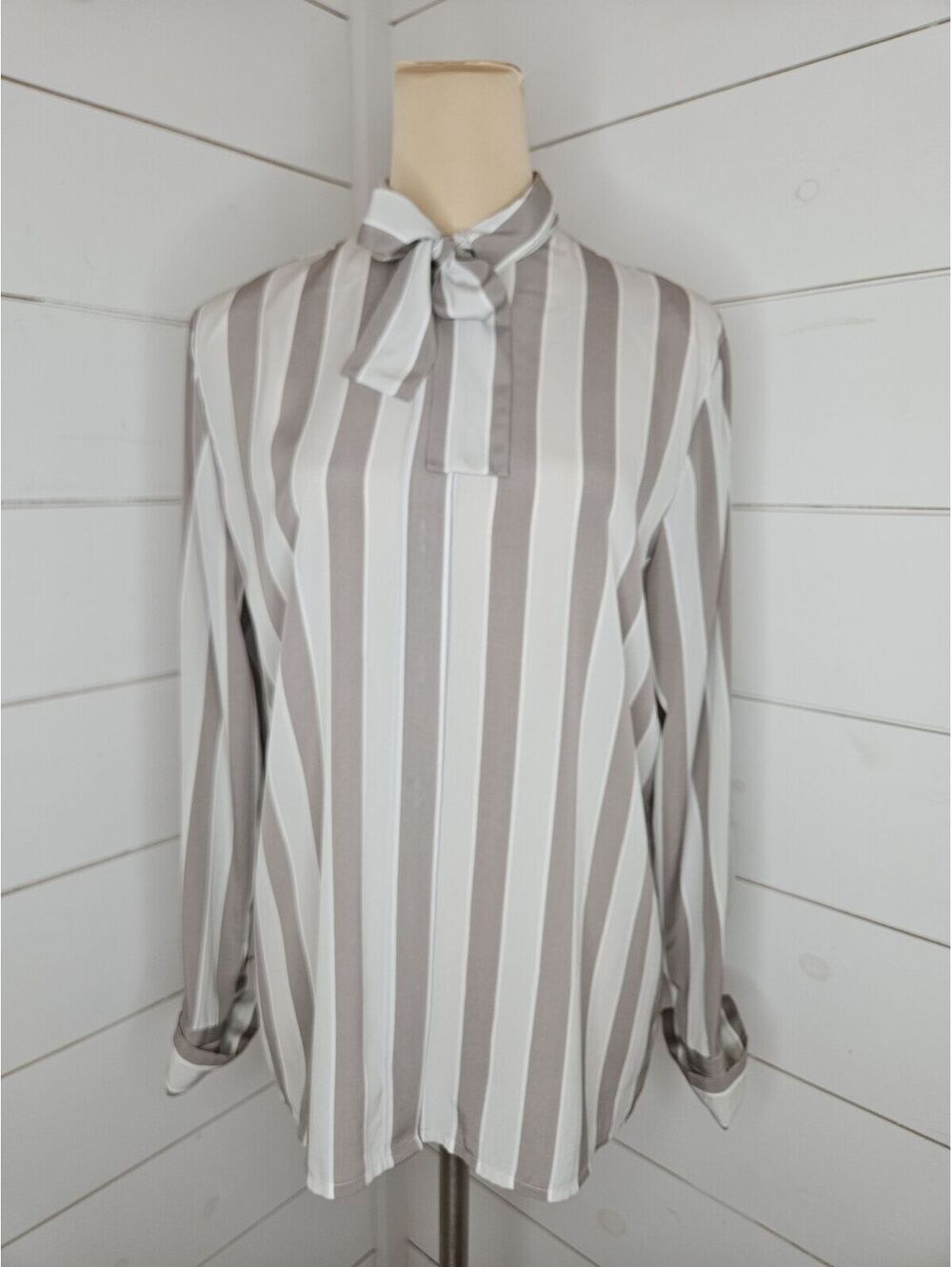 Vintage Jones New York size 12 grey & white striped blouse with fabric for bow